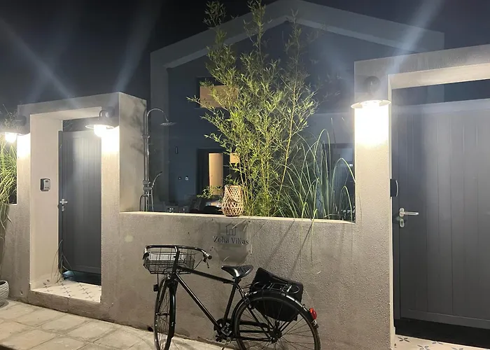 Zohavillas White Villa Toróni