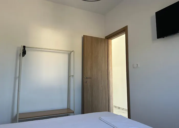 Zohavillas White *