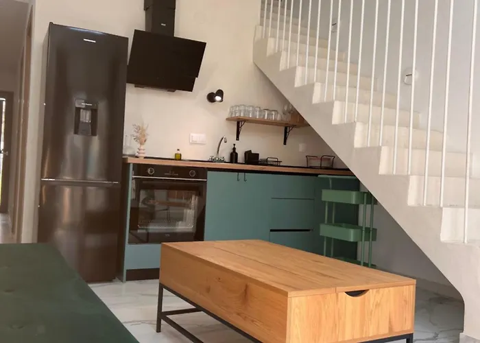 Zohavillas White Toróni