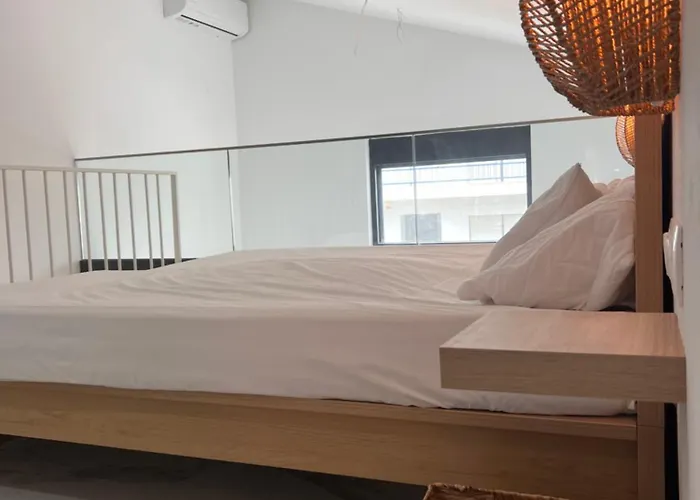 Zohavillas White * Toróni