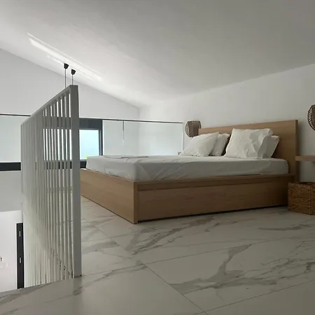 Zohavillas White