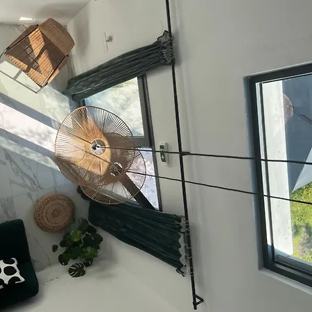 Βίλα Zohavillas White Τορώνη